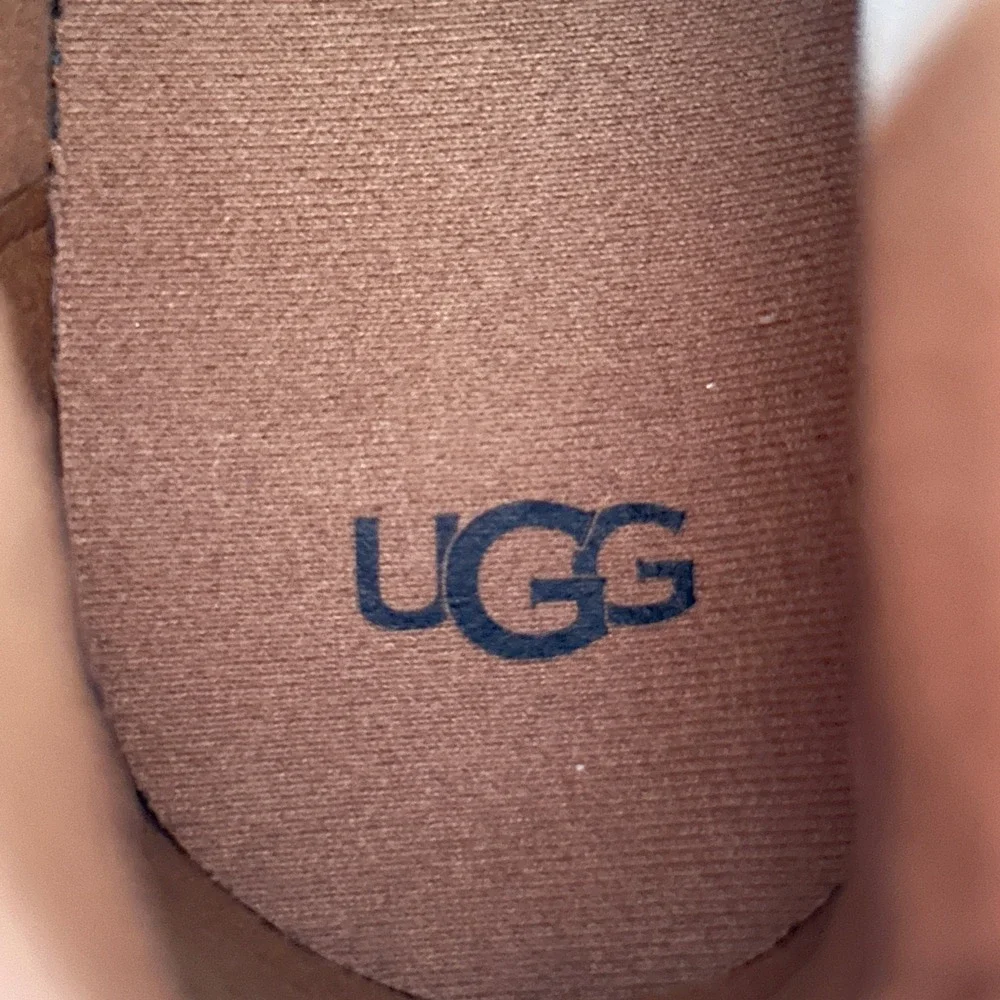 UGG Emmett Duck Boots Big Kids 6 Chestnut Waterproof Thinsulate 1152411K